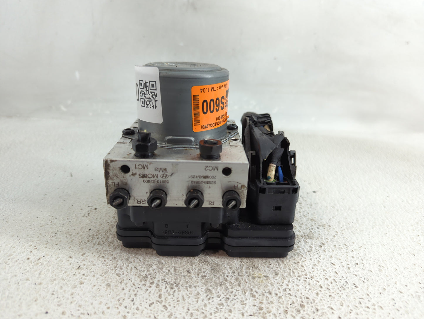 2019-2020 Hyundai Santa Fe ABS Pump Control Module Replacement P/N:58900-S2600 Fits Fits 2019 2020 OEM Used Auto Parts - Oem