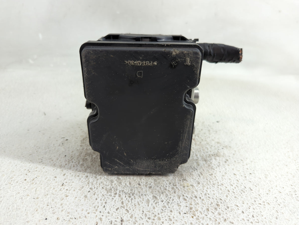 2019-2020 Hyundai Santa Fe Anti-Lock Brake ABS Pump Module Actuator OEM P/N:58900-S2600 Fits Fits 2019 2020 OEM Used Auto Pa
