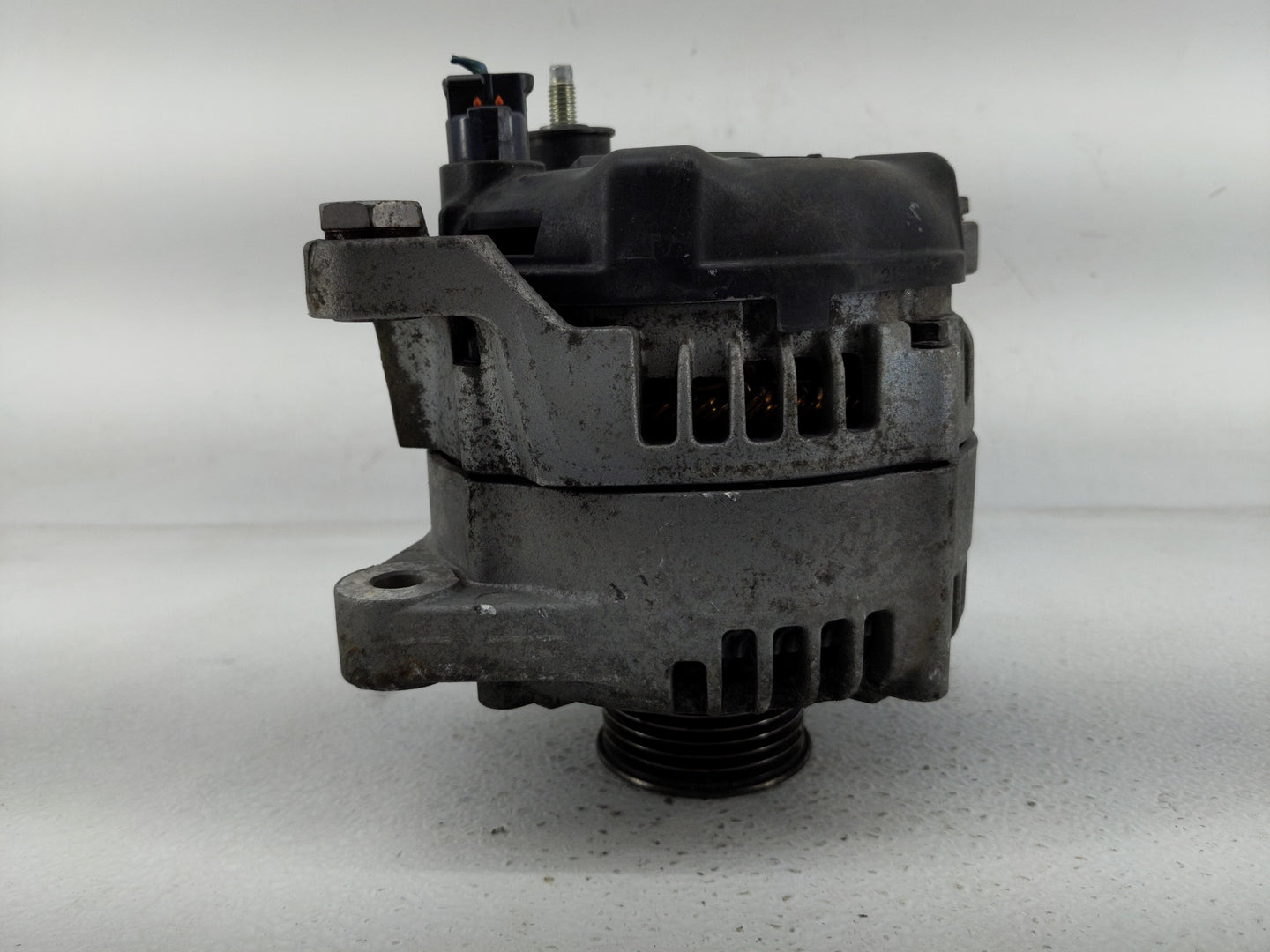 2019-2020 Hyundai Santa Fe Alternator Replacement Generator Charging Assembly Engine OEM P/N:104211-8591 37300-2G051 Fits OE