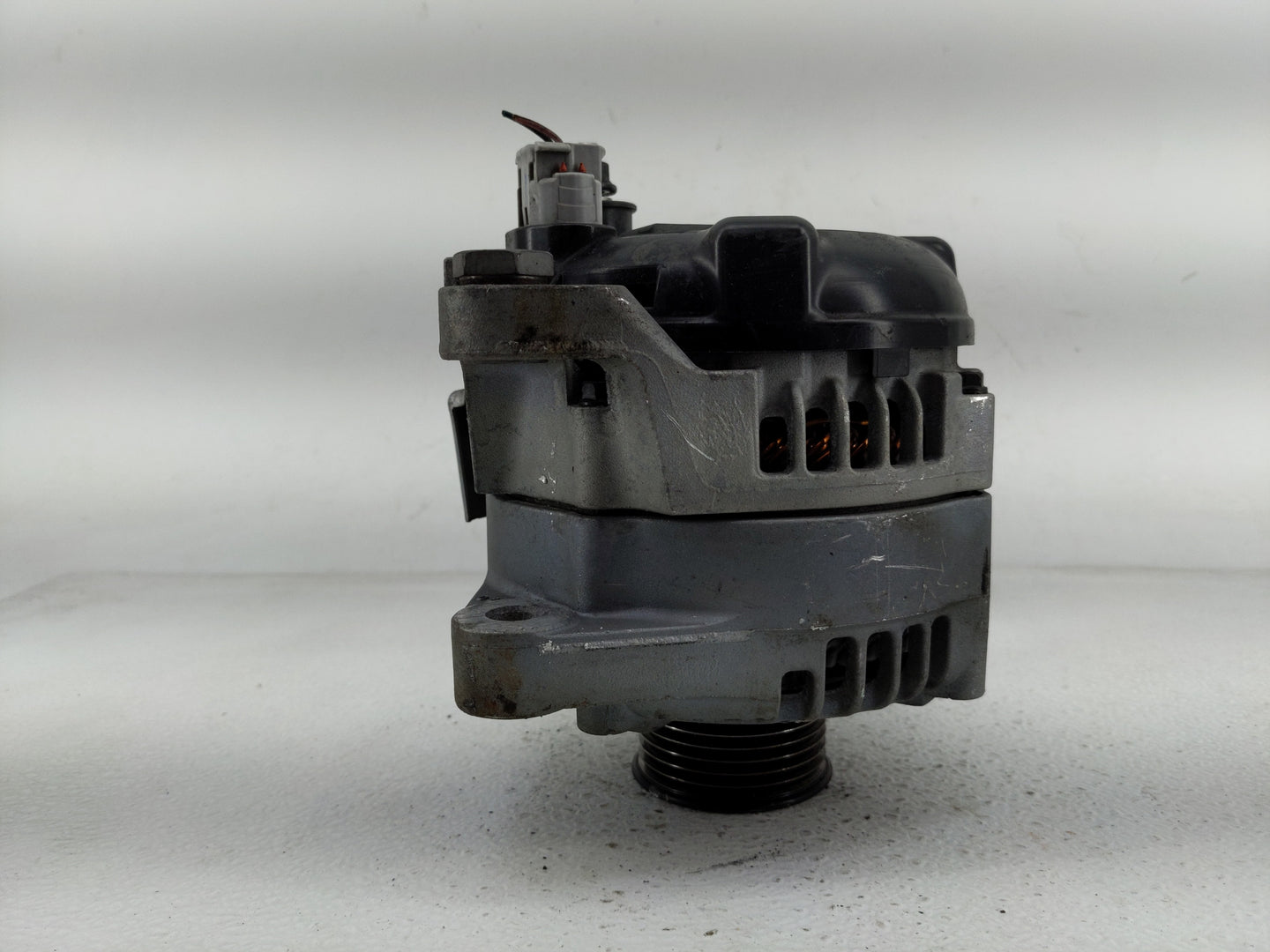 2019-2020 Hyundai Santa Fe Alternator Replacement Generator Charging Assembly Engine OEM P/N:37300-2G061 Fits OEM Used Auto 