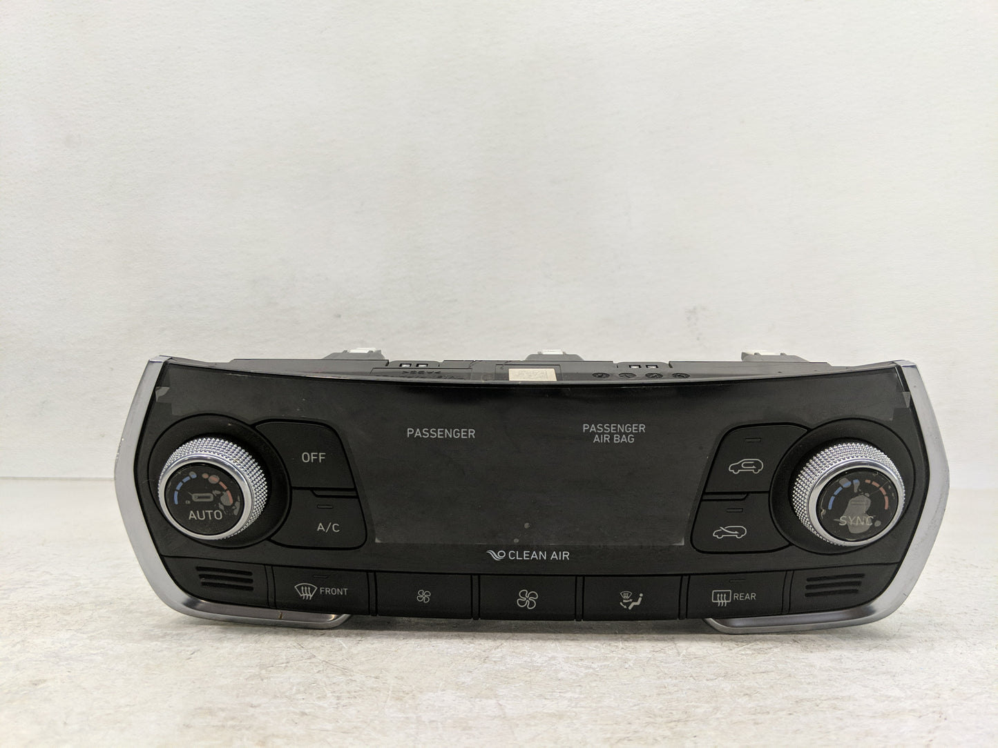 2020 Hyundai Santa Fe Climate Control Module Temperature AC/Heater Replacement P/N:97250-S2301 Fits OEM Used Auto Parts - Oe