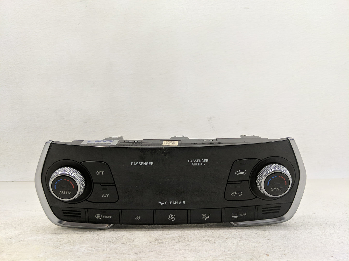 2020 Hyundai Santa Fe Climate Control Module Temperature AC/Heater Replacement P/N:97250-S2301 Fits OEM Used Auto Parts - Oe