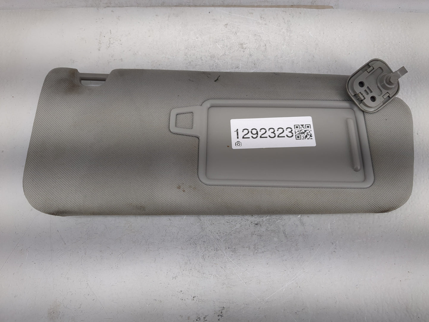 2019-2021 Hyundai Santa Fe Sun Visor Shade Replacement Passenger Right Mirror Fits Fits 2019 2020 2021 OEM Used Auto Parts -