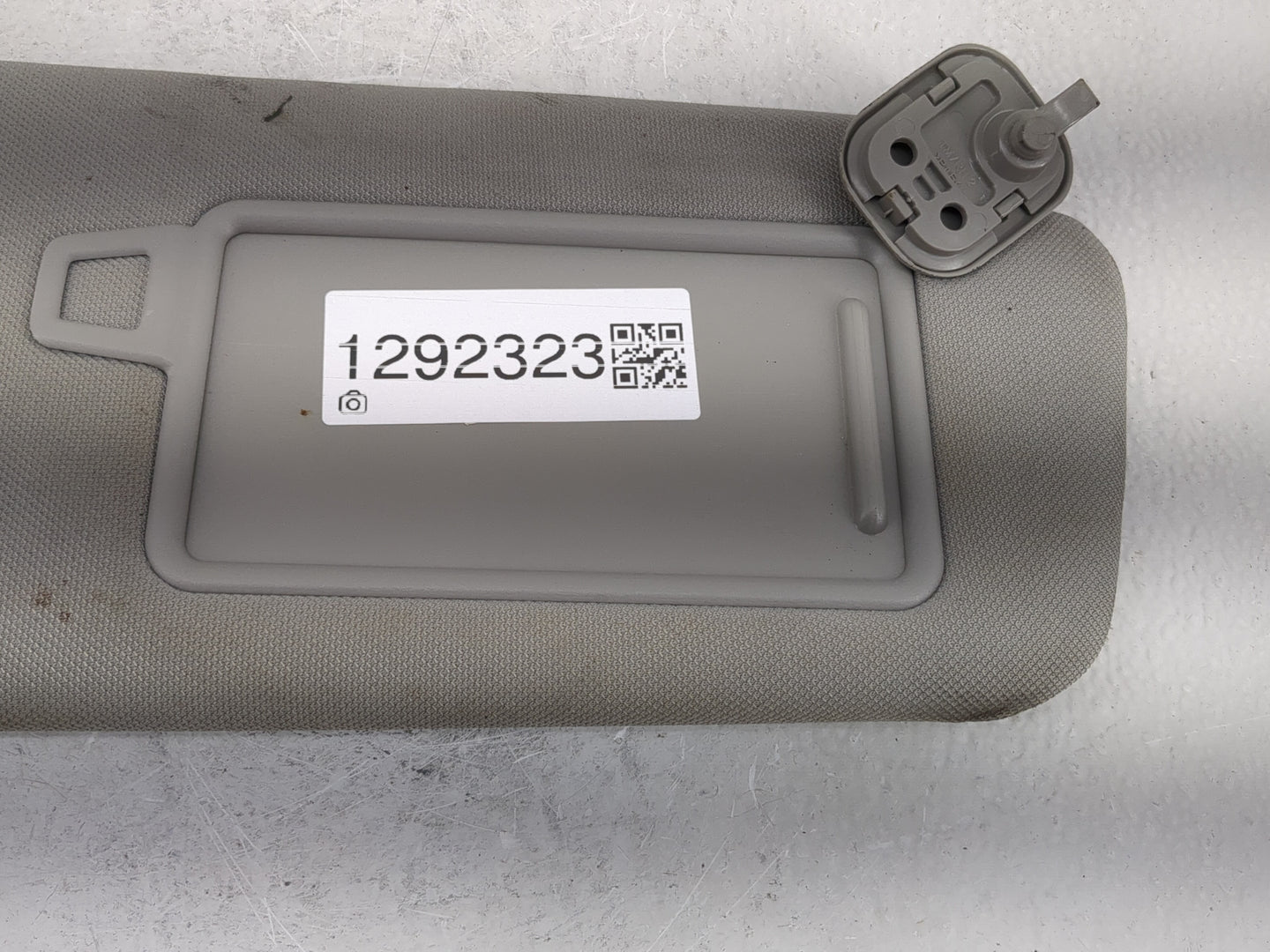 2019-2021 Hyundai Santa Fe Sun Visor Shade Replacement Passenger Right Mirror Fits Fits 2019 2020 2021 OEM Used Auto Parts -