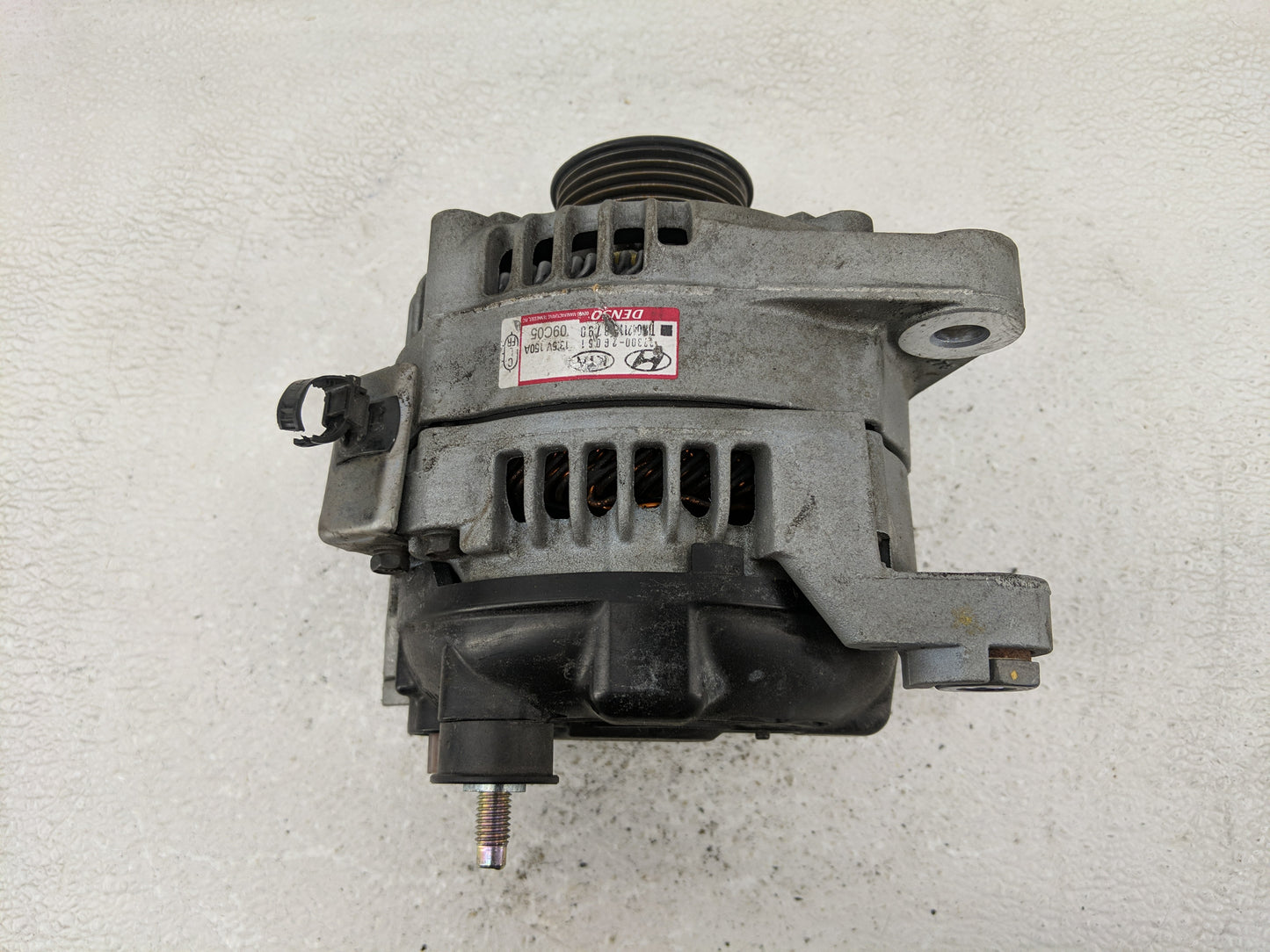 2019-2020 Hyundai Santa Fe Alternator Replacement Generator Charging Assembly Engine OEM P/N:37300-26051 Fits OEM Used Auto 