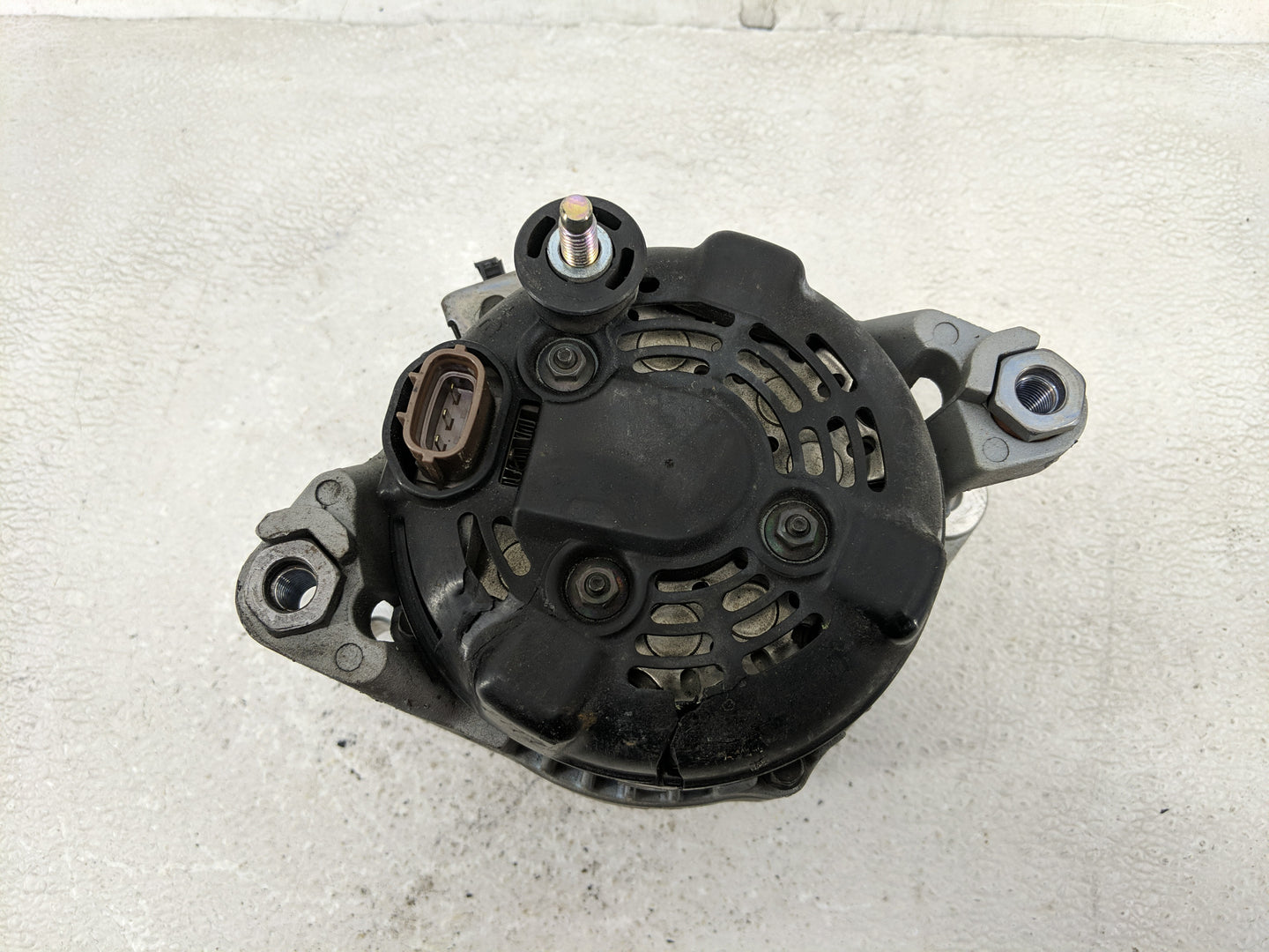 2019-2020 Hyundai Santa Fe Alternator Replacement Generator Charging Assembly Engine OEM P/N:37300-26051 Fits OEM Used Auto 