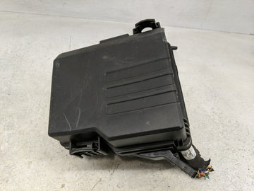 2019-2020 Hyundai Santa Fe Fusebox Fuse Box Panel Relay Module P/N:91956-S2021 91200S2400TA Fits Fits 2019 2020 OEM Used Aut