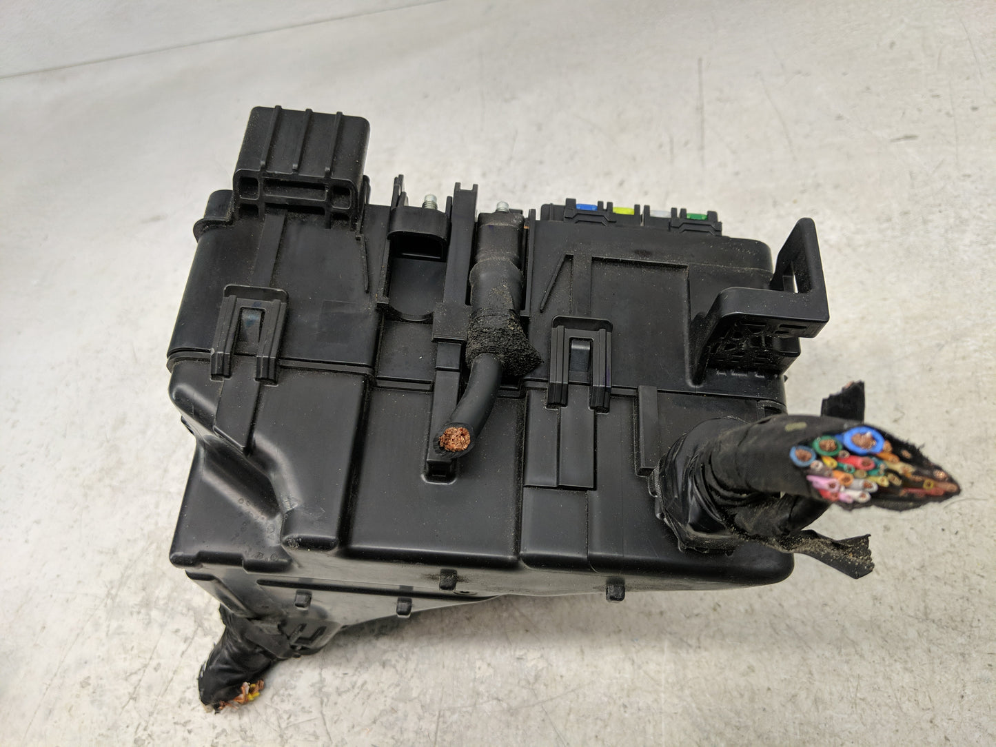 2019-2020 Hyundai Santa Fe Fusebox Fuse Box Panel Relay Module P/N:91956-S2021 Fits Fits 2019 2020 OEM Used Auto Parts - Oem