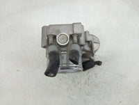2019-2020 Hyundai Santa Fe Throttle Body P/N:0 280 750 616 35100-2G610 Fits Fits 2015 2016 2017 2018 2019 2020 2021 OEM Used
