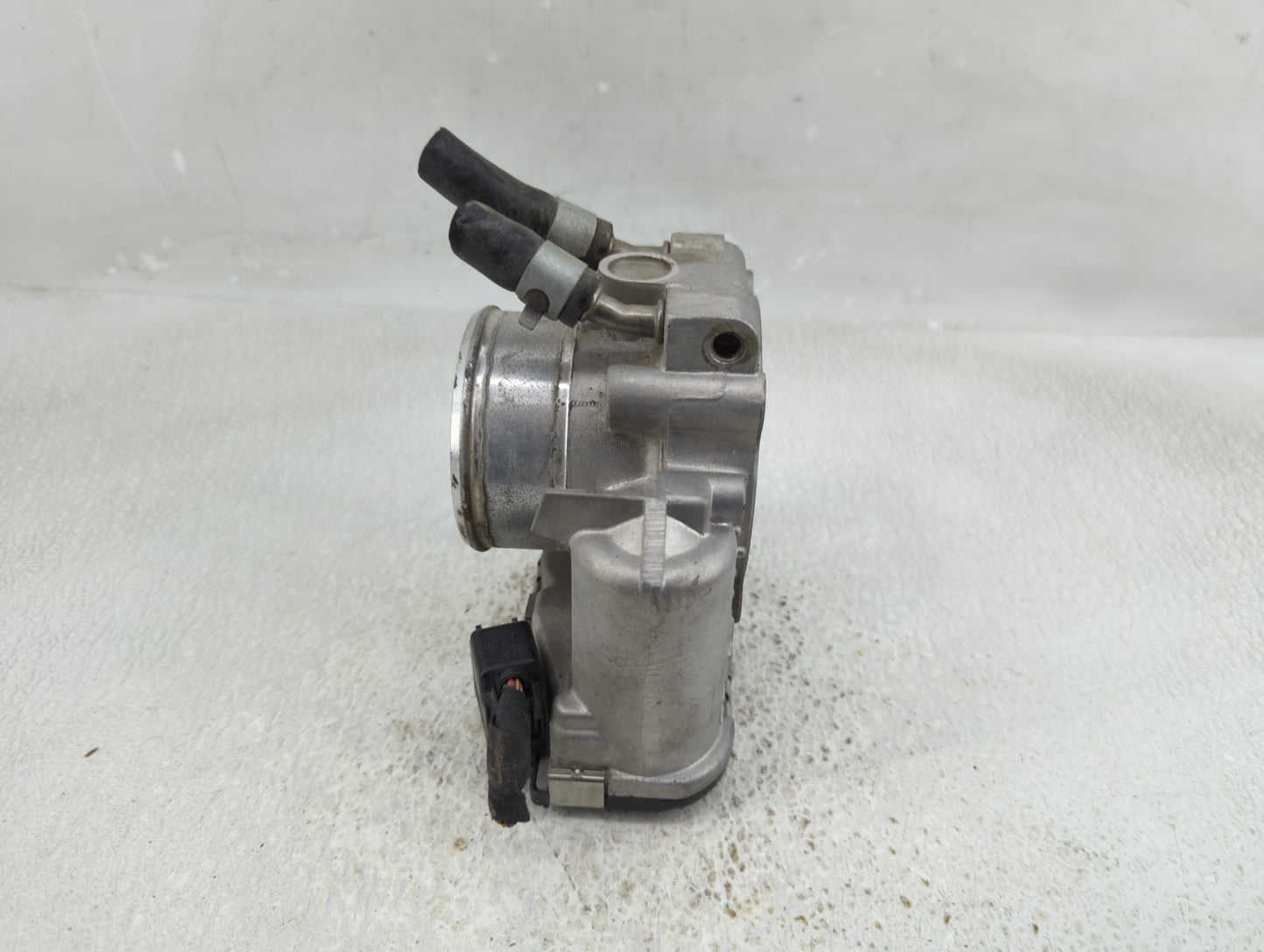 2019-2020 Hyundai Santa Fe Throttle Body P/N:0 280 750 616 35100-2G610 Fits Fits 2015 2016 2017 2018 2019 2020 2021 OEM Used