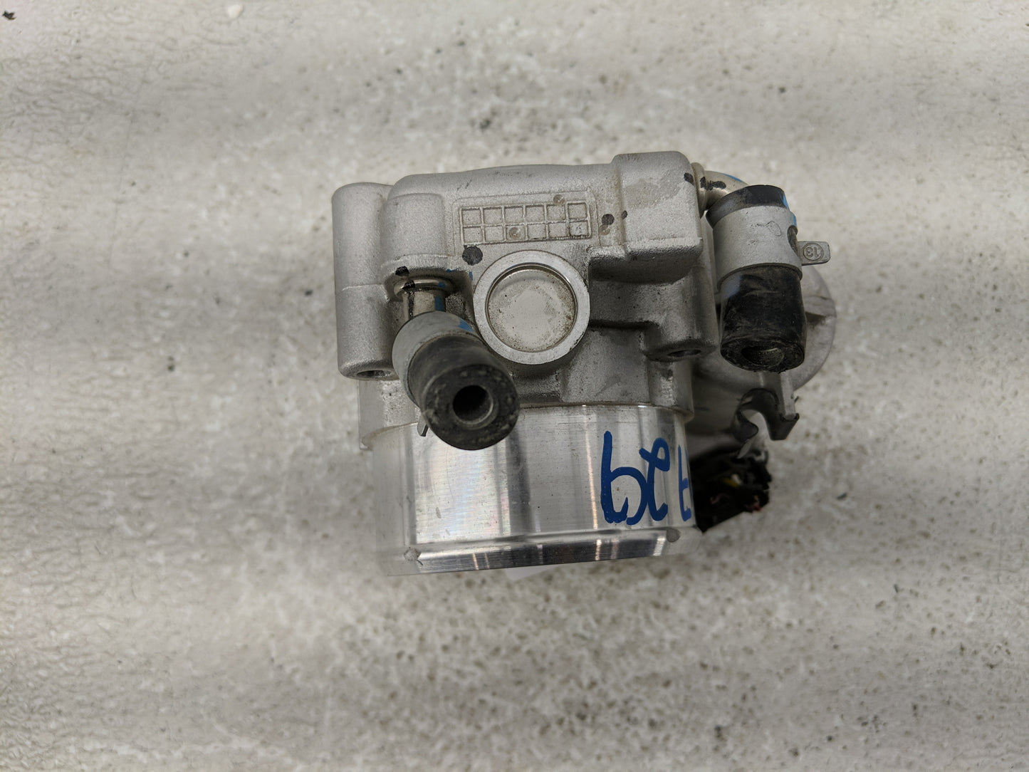 2019-2020 Hyundai Santa Fe Throttle Body P/N:0 280 750 618 35100-2G600 Fits Fits 2015 2016 2017 2018 2019 2020 2021 OEM Used