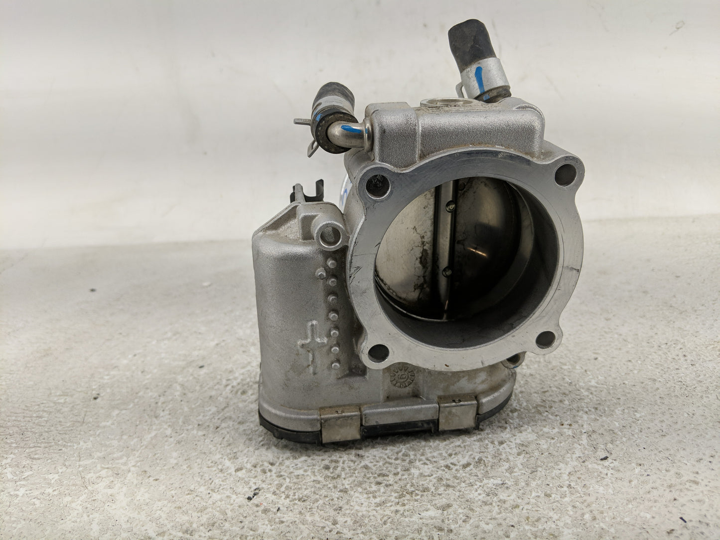 2019-2020 Hyundai Santa Fe Throttle Body P/N:0 280 750 618 35100-2G600 Fits Fits 2015 2016 2017 2018 2019 2020 2021 OEM Used