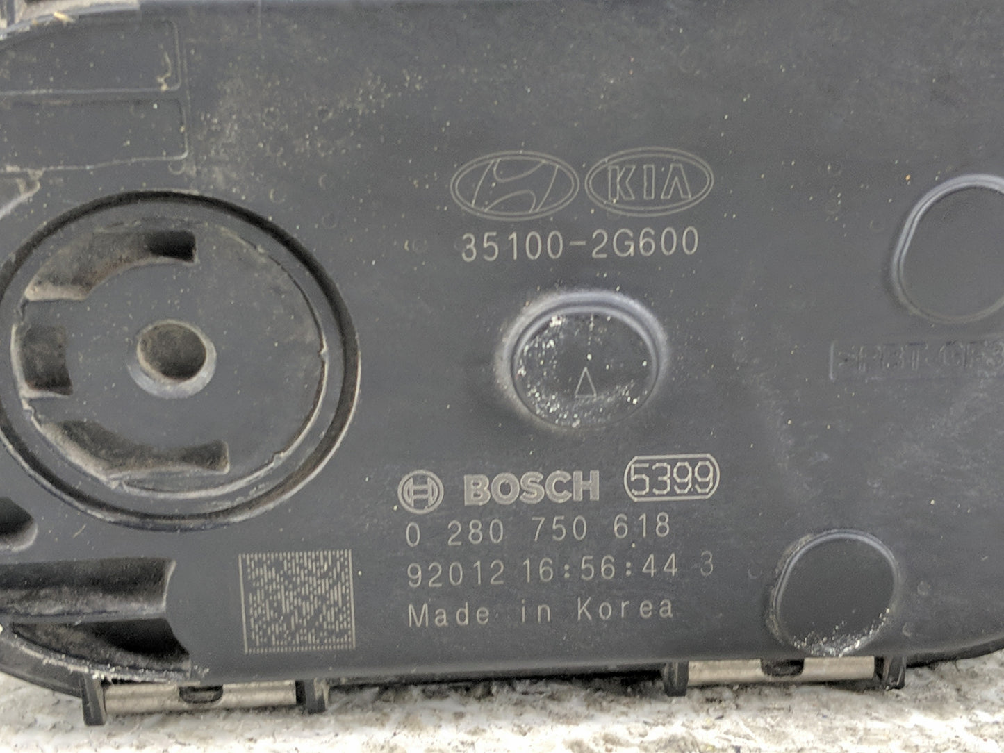 2019-2020 Hyundai Santa Fe Throttle Body P/N:0 280 750 618 35100-2G600 Fits Fits 2015 2016 2017 2018 2019 2020 2021 OEM Used