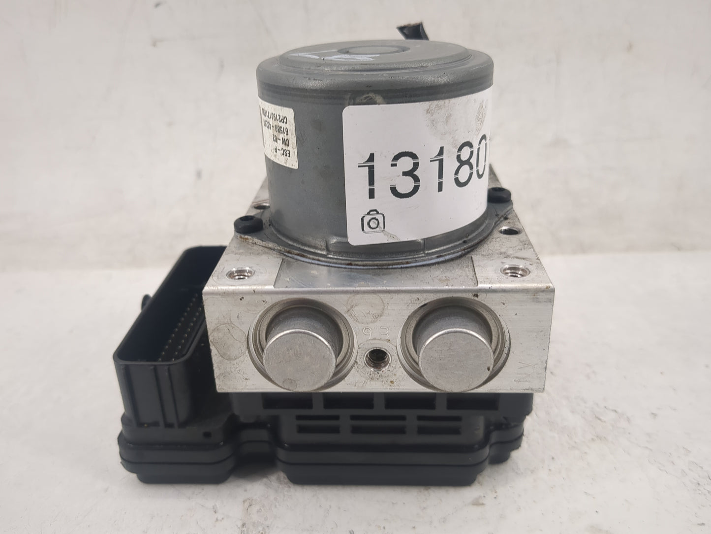 2019-2020 Hyundai Santa Fe ABS Pump Control Module Replacement P/N:58900-S2600 Fits Fits 2019 2020 OEM Used Auto Parts - Oem