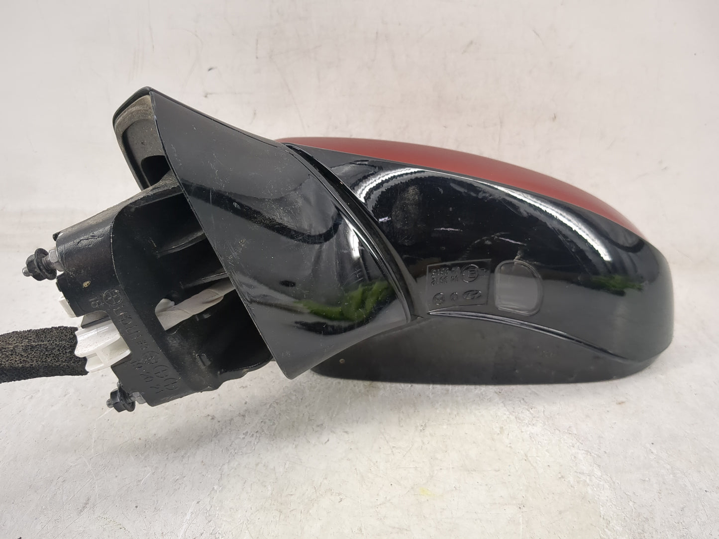 2020 Hyundai Santa Fe Driver Side View Mirror - Left Door Mirror OEM Used - Oemusedautoparts1.com