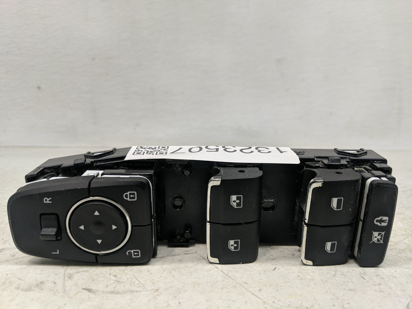 2019-2020 Hyundai Santa Fe Master Power Window Switch Replacement Driver Side Left P/N:93571S1130NNB Fits Fits 2019 2020 OEM