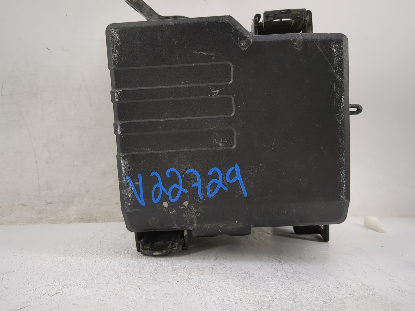 2019-2020 Hyundai Santa Fe Fusebox Fuse Box Panel Relay Module Fits Fits 2019 2020 OEM Used Auto Parts - Oemusedautoparts1.c