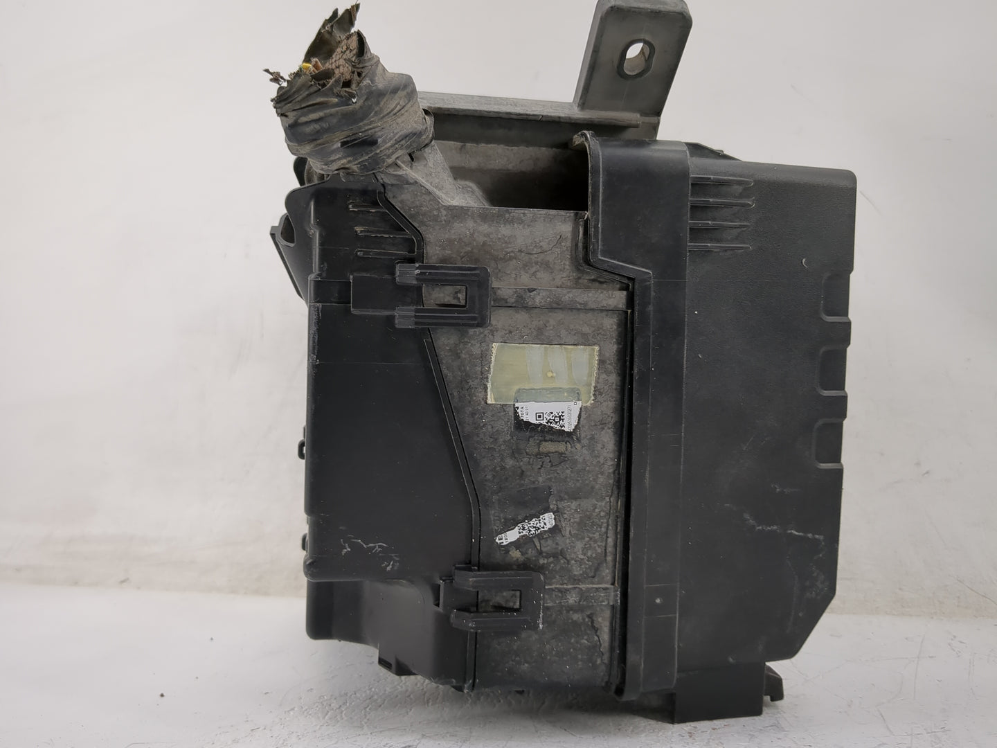 2019-2020 Hyundai Santa Fe Fusebox Fuse Box Panel Relay Module Fits Fits 2019 2020 OEM Used Auto Parts - Oemusedautoparts1.c