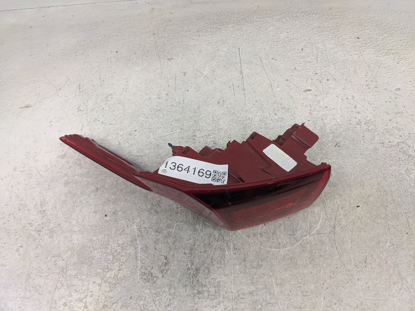 2019-2020 Hyundai Santa Fe Tail Light Assembly Passenger Right OEM Fits Fits 2019 2020 OEM Used Auto Parts - Oemusedautopart