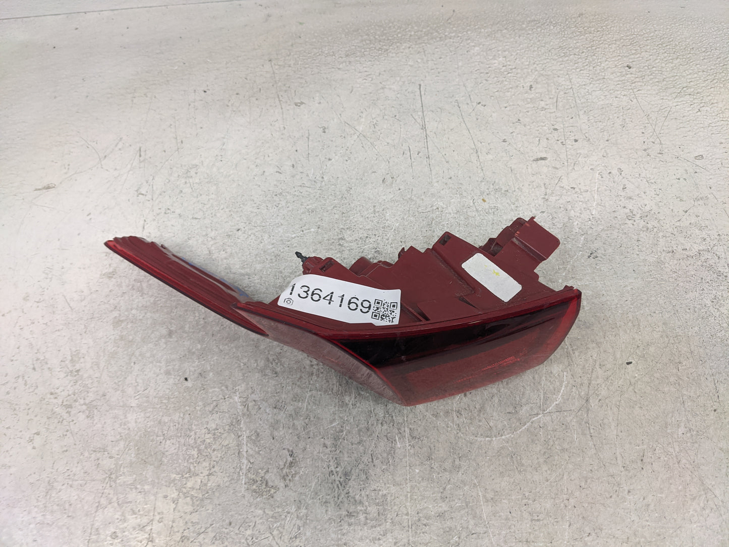 2019-2020 Hyundai Santa Fe Tail Light Assembly Passenger Right OEM Fits Fits 2019 2020 OEM Used Auto Parts - Oemusedautopart