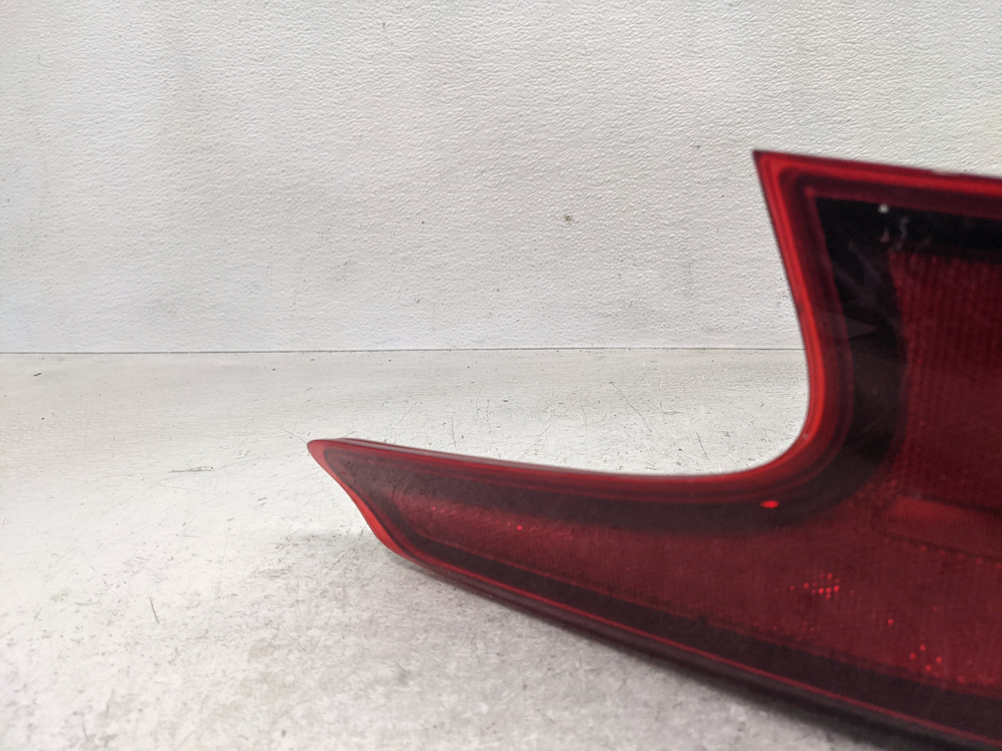 2019-2020 Hyundai Santa Fe Tail Light Assembly Passenger Right OEM Fits Fits 2019 2020 OEM Used Auto Parts - Oemusedautopart