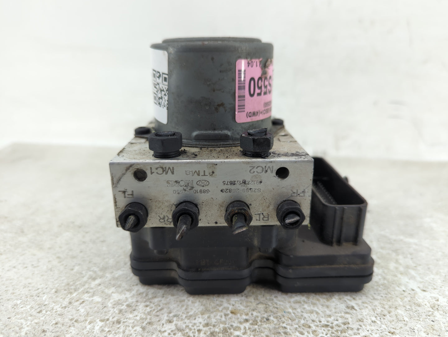 2019-2020 Hyundai Santa Fe ABS Pump Control Module Replacement P/N:58900-S2550 Fits Fits 2019 2020 OEM Used Auto Parts - Oem