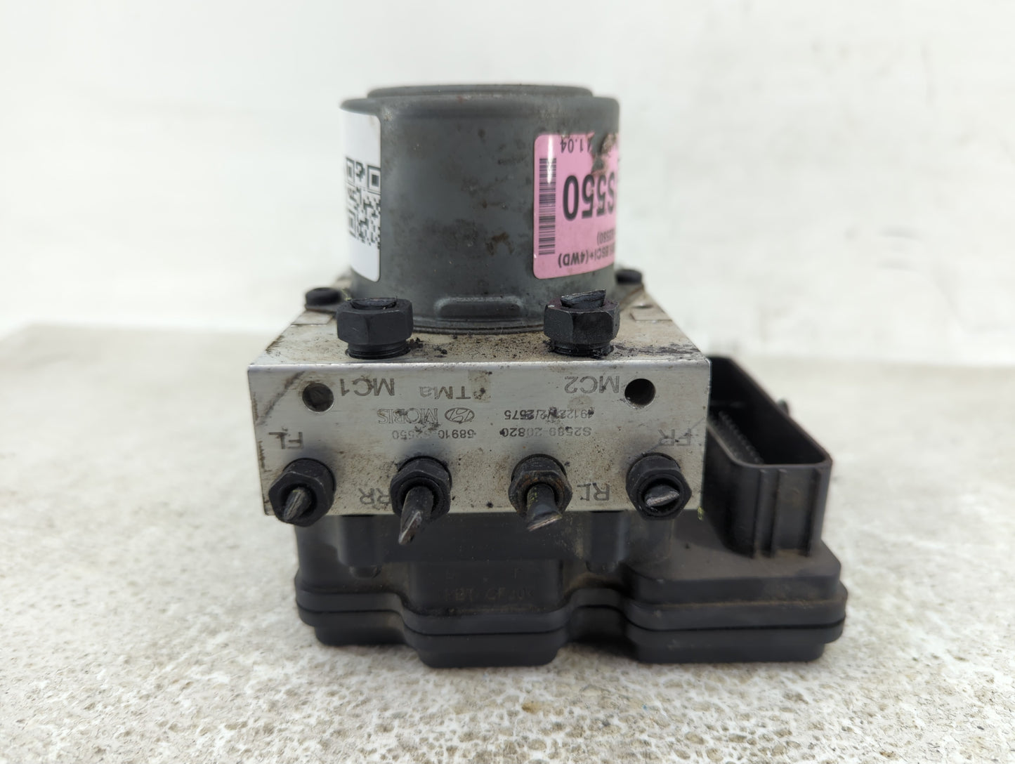 2019-2020 Hyundai Santa Fe ABS Pump Control Module Replacement P/N:58900-S2550 Fits Fits 2019 2020 OEM Used Auto Parts - Oem