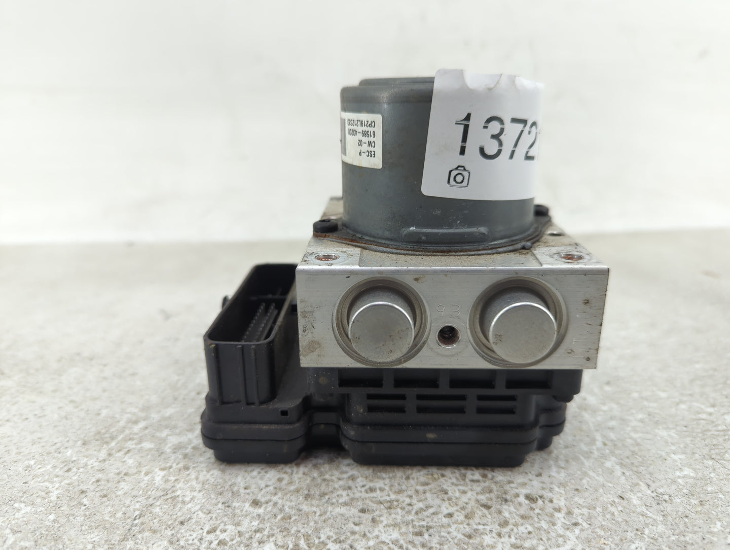 2019-2020 Hyundai Santa Fe ABS Pump Control Module Replacement P/N:58900-S2550 Fits Fits 2019 2020 OEM Used Auto Parts - Oem