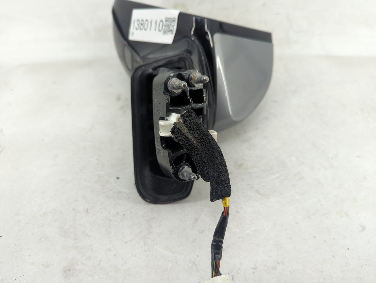 2020 Hyundai Santa Fe Driver Side View Mirror - Left Door Mirror OEM Used - Oemusedautoparts1.com