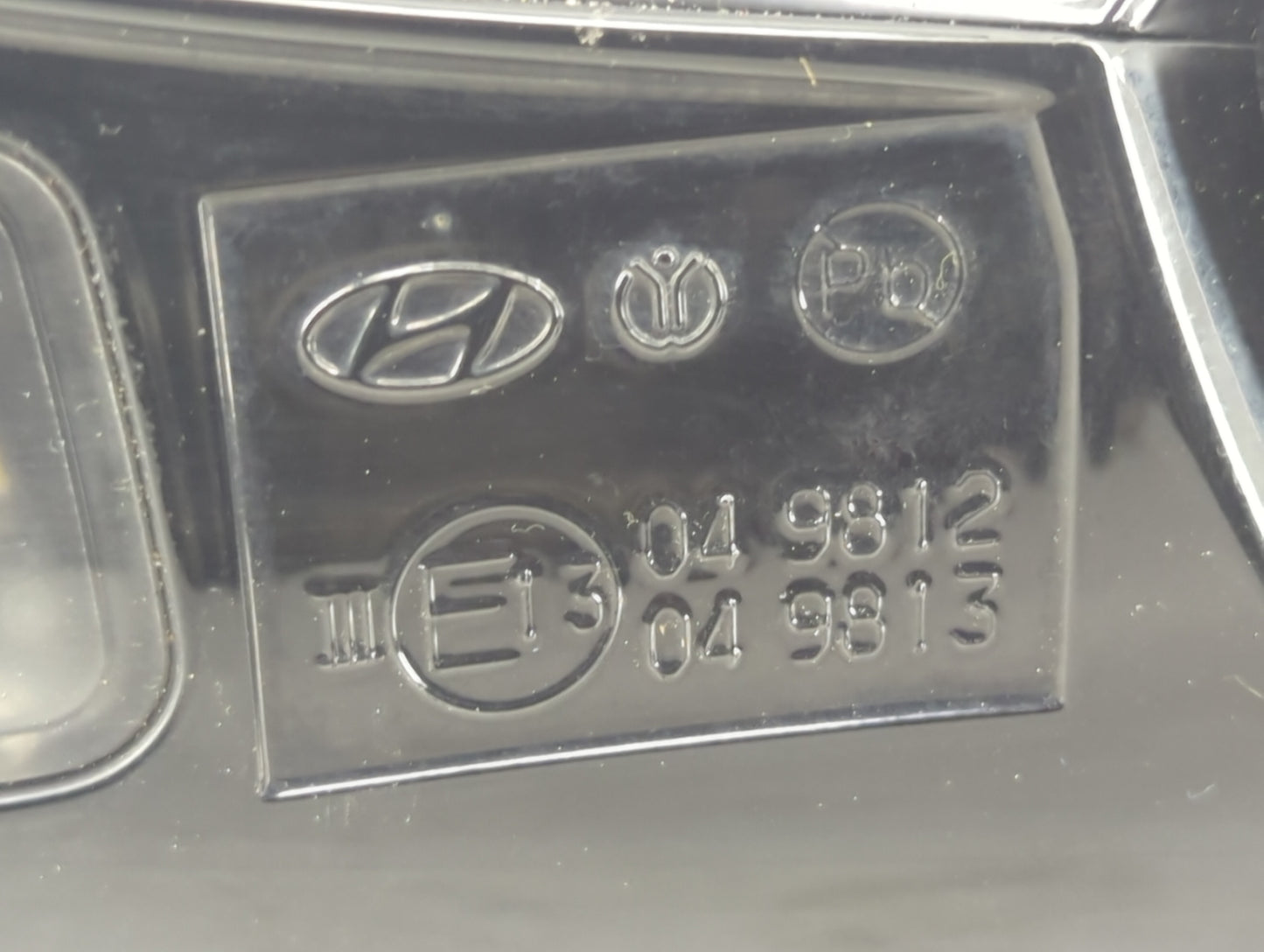 2020 Hyundai Santa Fe Driver Side View Mirror - Left Door Mirror OEM Used - Oemusedautoparts1.com