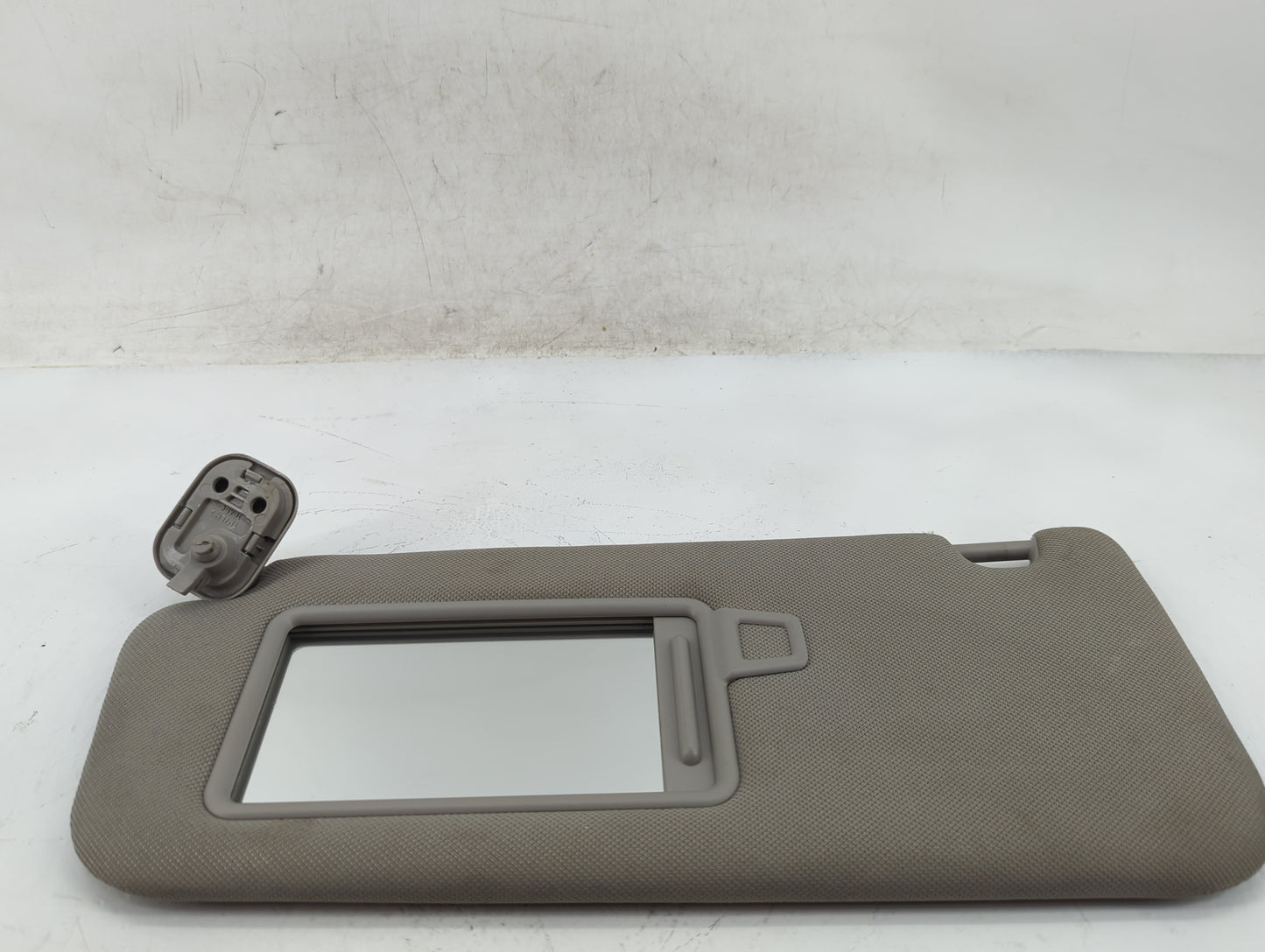 2020 Hyundai Santa Fe Sun Visor Shade Replacement Driver Left Mirror Fits OEM Used Auto Parts - Oemusedautoparts1.com