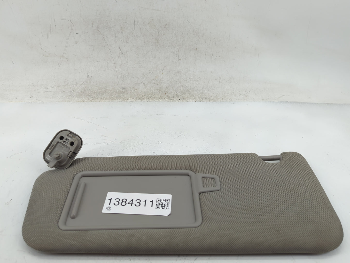 2020 Hyundai Santa Fe Sun Visor Shade Replacement Driver Left Mirror Fits OEM Used Auto Parts - Oemusedautoparts1.com