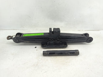 compare product 2020 Hyundai Santa Fe Spare Scissor Car Jack