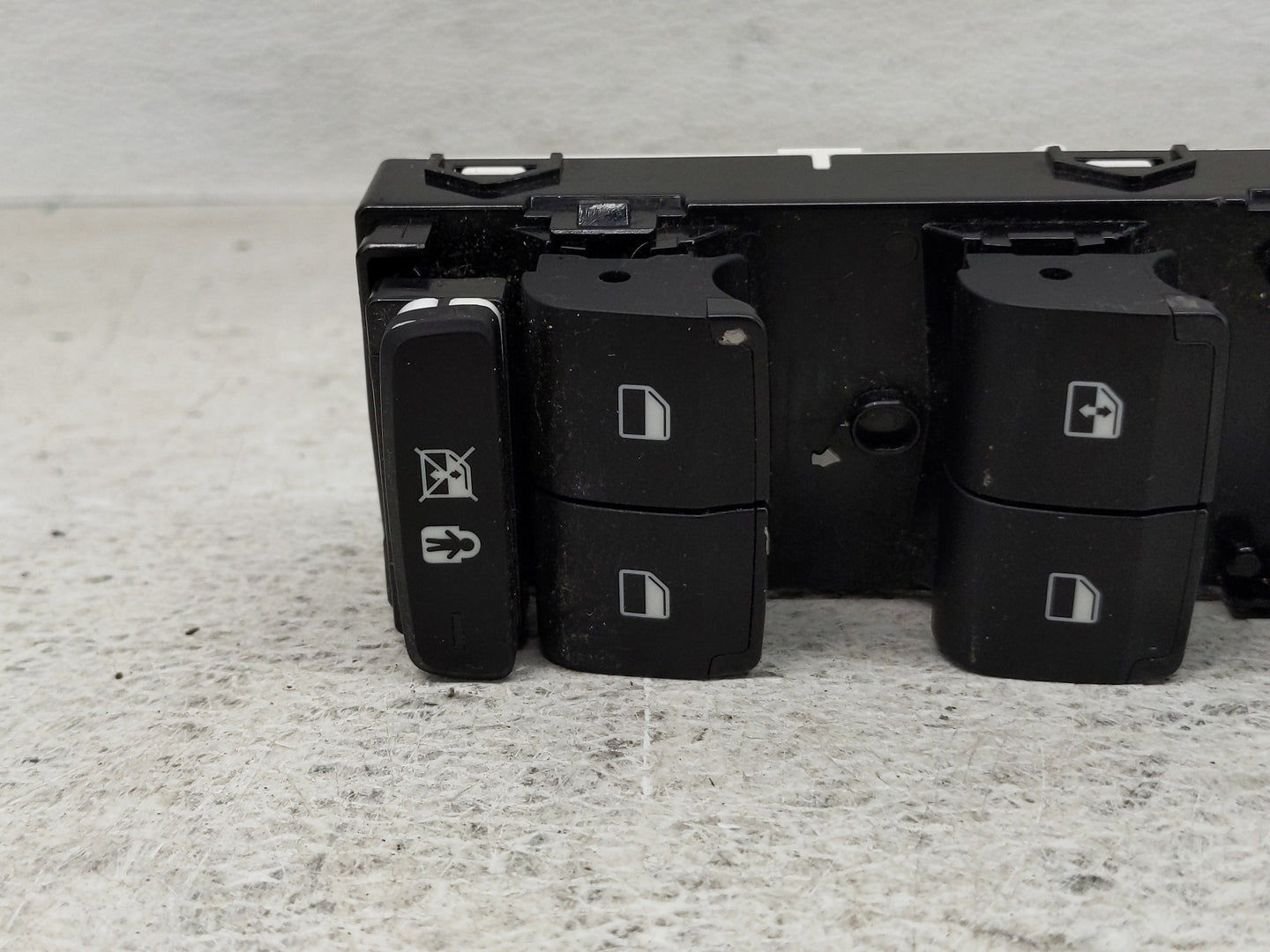 2019-2020 Hyundai Santa Fe Master Power Window Switch Replacement Driver Side Left P/N:93571S1050NNB Fits Fits 2019 2020 OEM