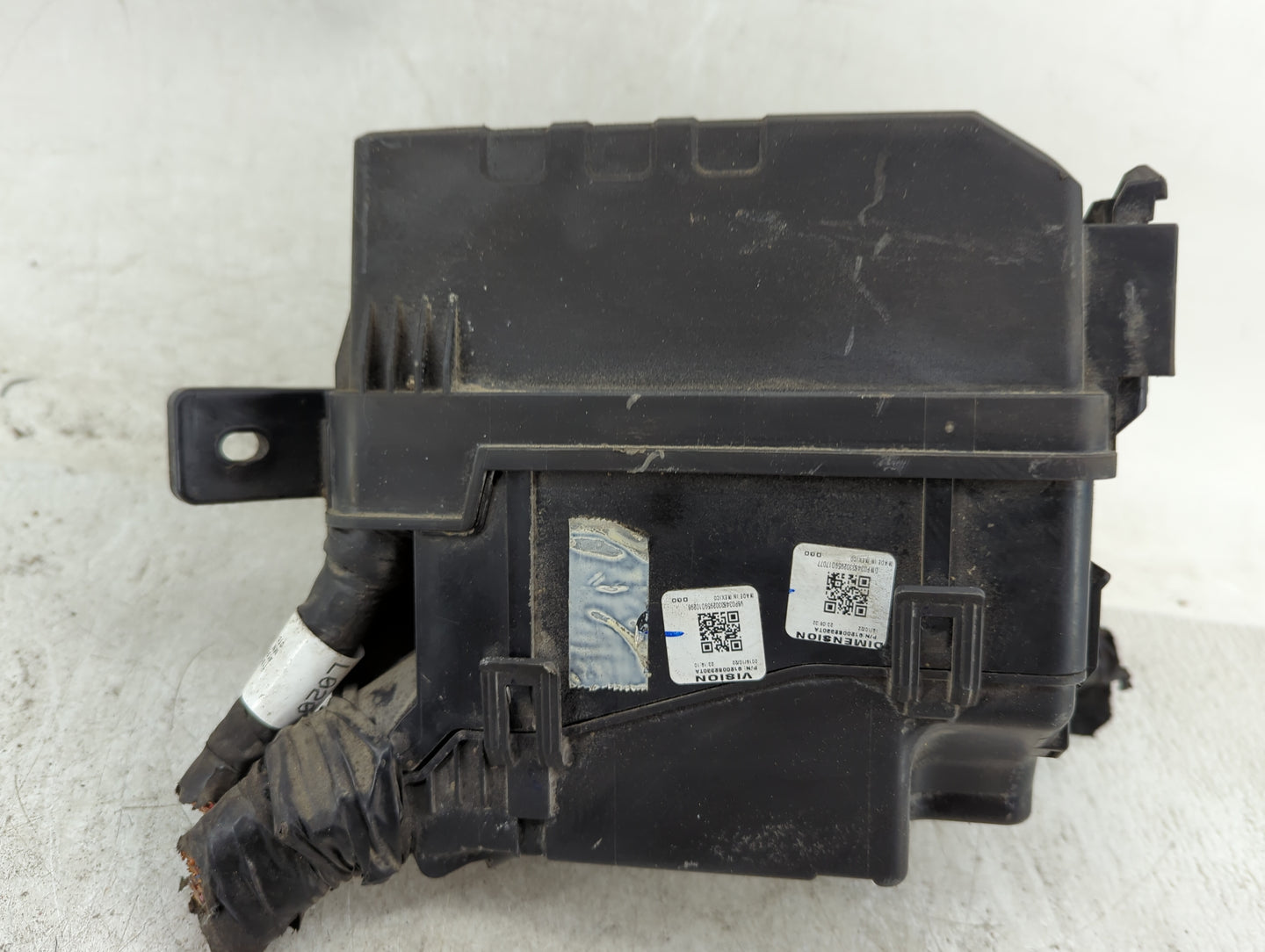2019-2020 Hyundai Santa Fe Fusebox Fuse Box Panel Relay Module Fits Fits 2019 2020 OEM Used Auto Parts - Oemusedautoparts1.c