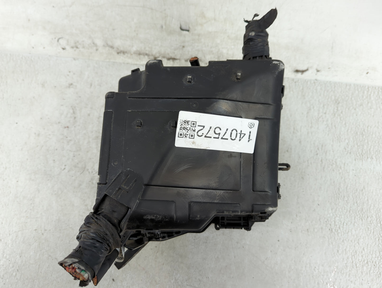 2019-2020 Hyundai Santa Fe Fusebox Fuse Box Panel Relay Module Fits Fits 2019 2020 OEM Used Auto Parts - Oemusedautoparts1.c