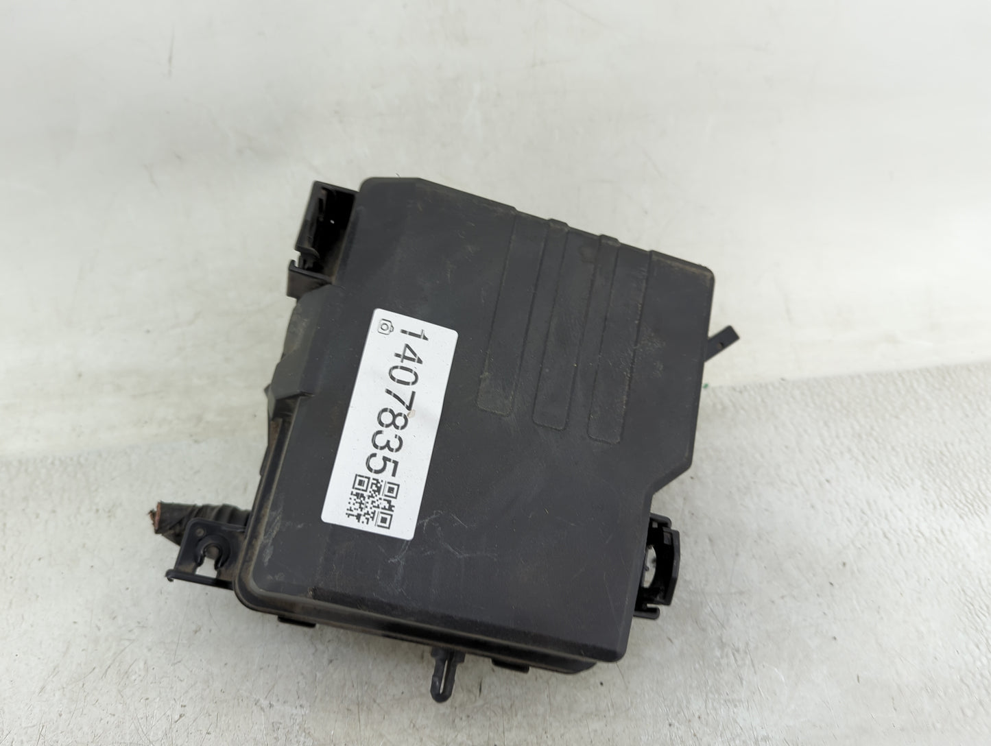 2019-2020 Hyundai Santa Fe Fusebox Fuse Box Panel Relay Module Fits Fits 2019 2020 OEM Used Auto Parts - Oemusedautoparts1.c