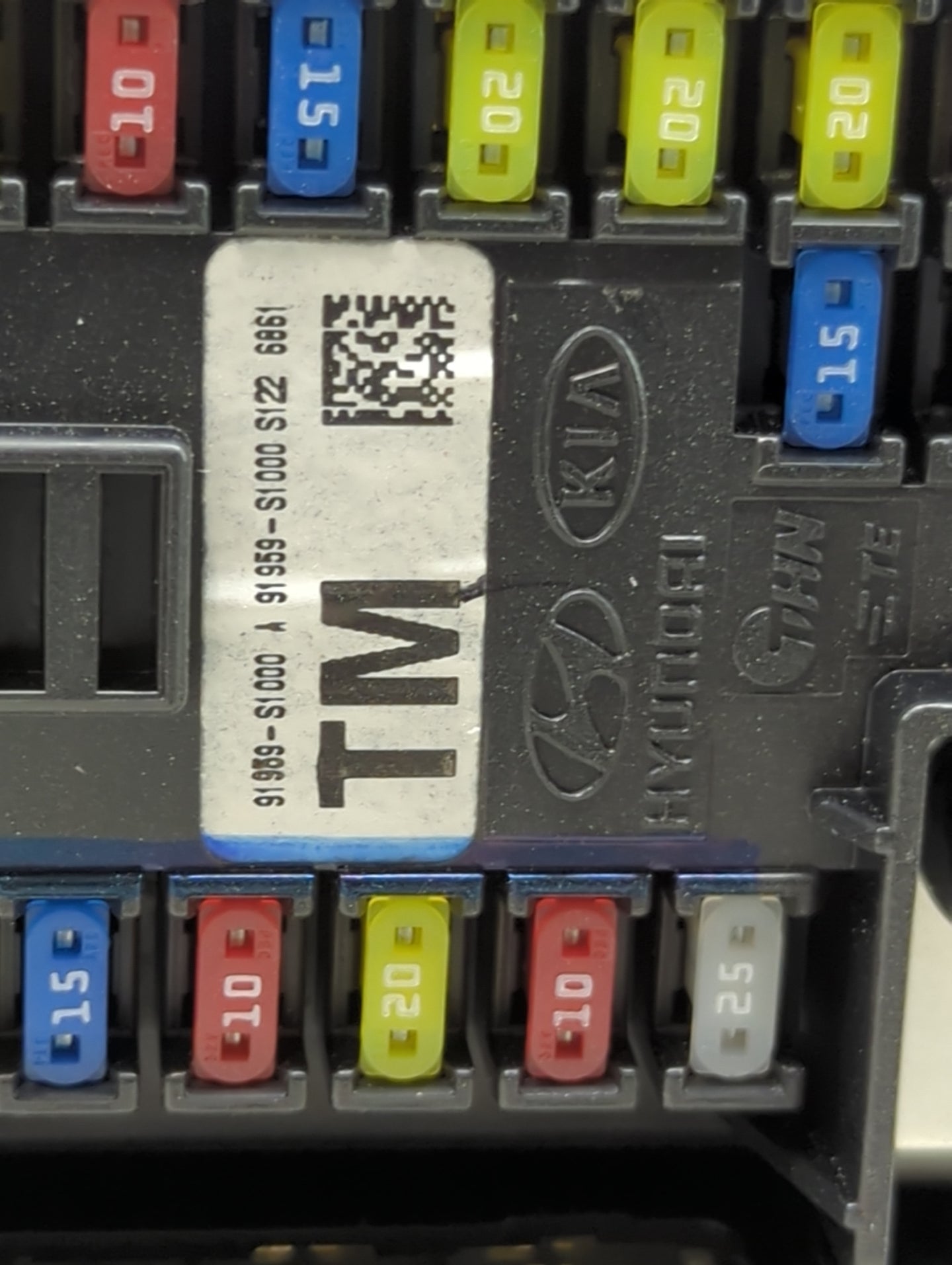 2019-2020 Hyundai Santa Fe Fusebox Fuse Box Panel Relay Module P/N:91959-S1000 9120062470TA Fits Fits 2019 2020 OEM Used Aut