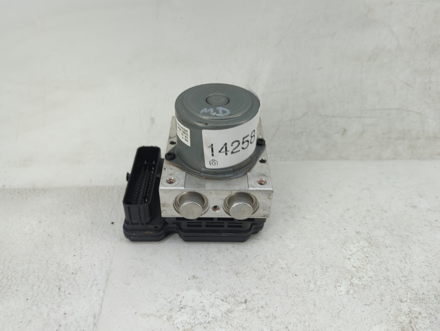 2019-2020 Hyundai Santa Fe ABS Pump Control Module Replacement P/N:58900-S2650 61589-43200 Fits Fits 2019 2020 OEM Used Auto