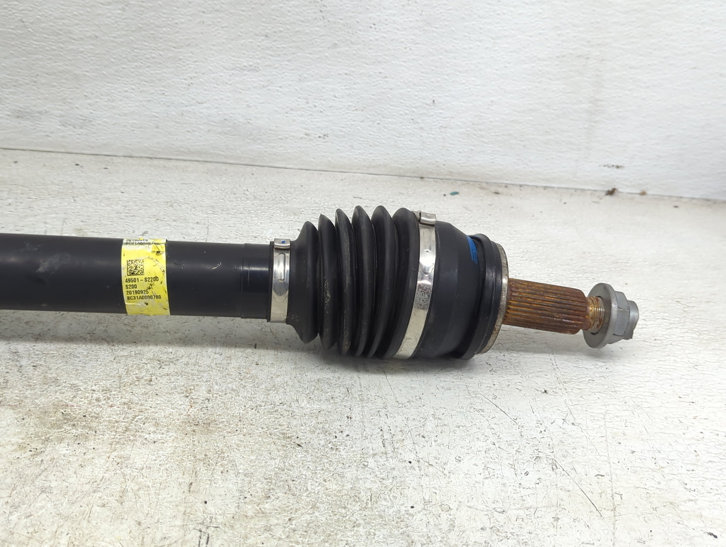2019-2020 Hyundai Santa Fe Axle Shaft Front Passenger Cv C/v - Oemusedautoparts1.com