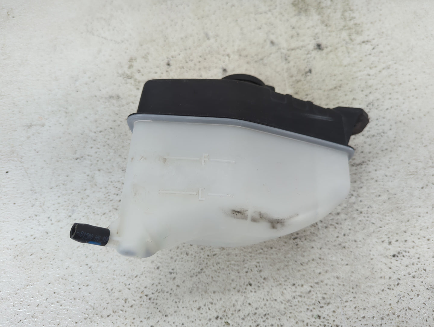 2019 Hyundai Santa Fe Radiator Coolant Overflow Expansion Tank Bottle 1432024 - Oemusedautoparts1.com