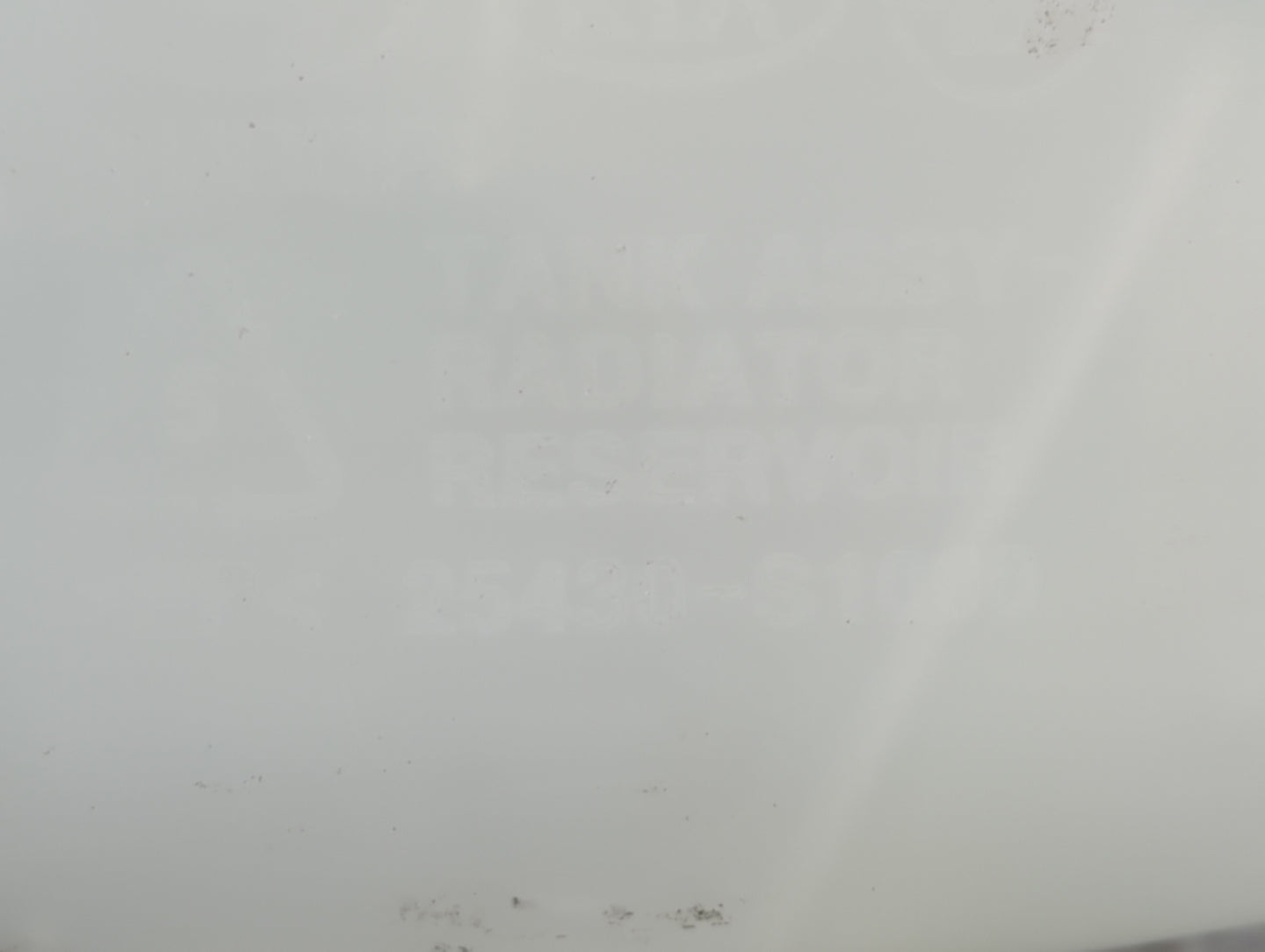 2019 Hyundai Santa Fe Radiator Coolant Overflow Expansion Tank Bottle 1432024 - Oemusedautoparts1.com