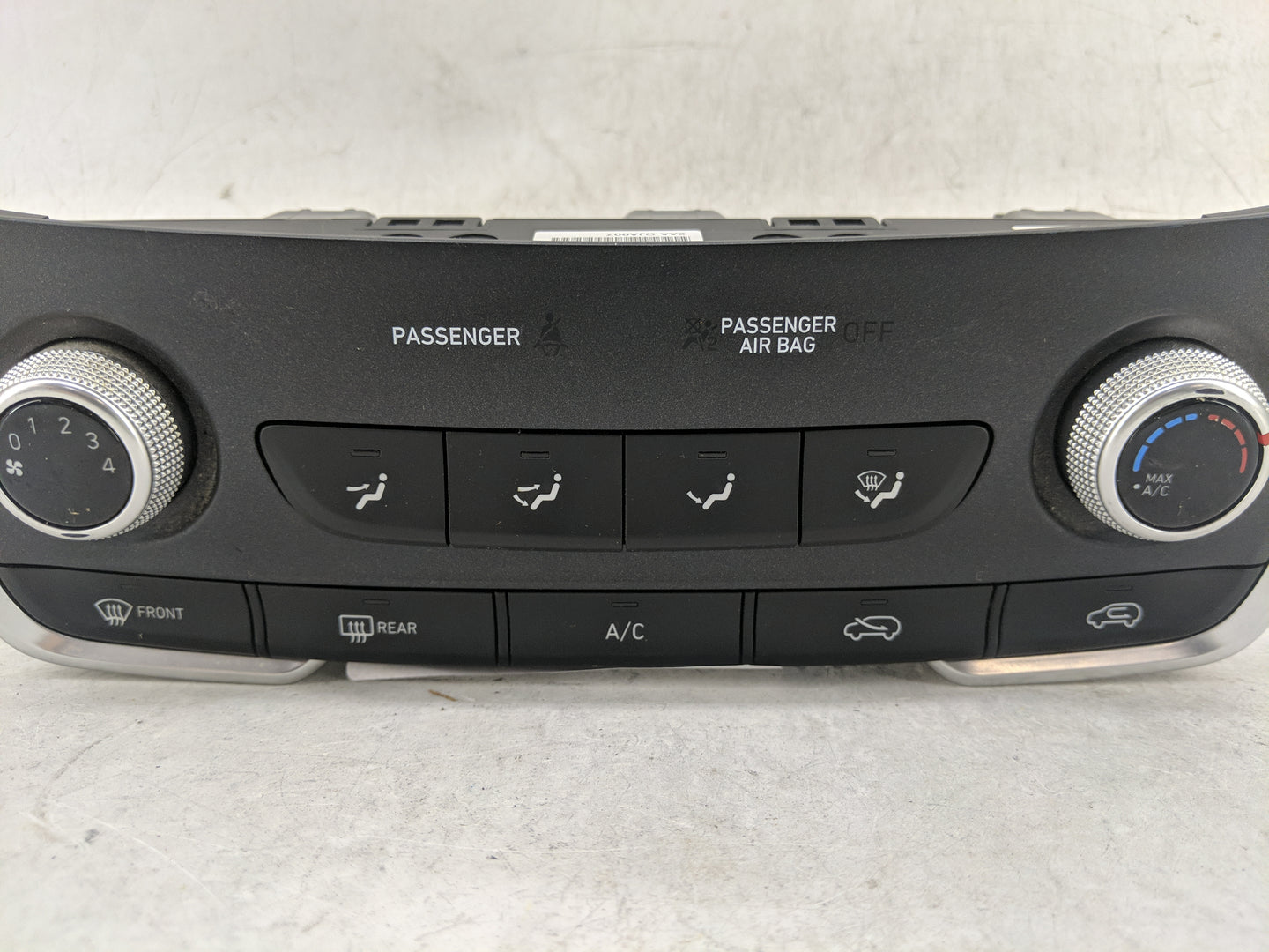 2020 Hyundai Santa Fe Climate Control Module Temperature AC/Heater Replacement P/N:97250-S2AA1 Fits OEM Used Auto Parts - Oe