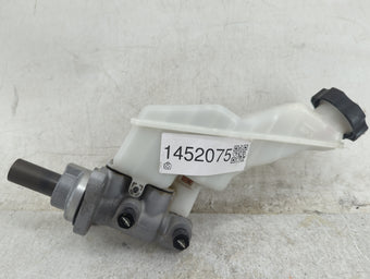 compare product 2019-2020 Hyundai Santa Fe Brake Master Cylinder 1452075