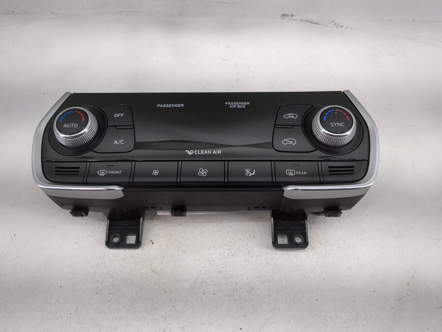 2020 Hyundai Santa Fe Climate Control Module Temperature AC/Heater Replacement P/N:97250-S2301 Fits OEM Used Auto Parts - Oe