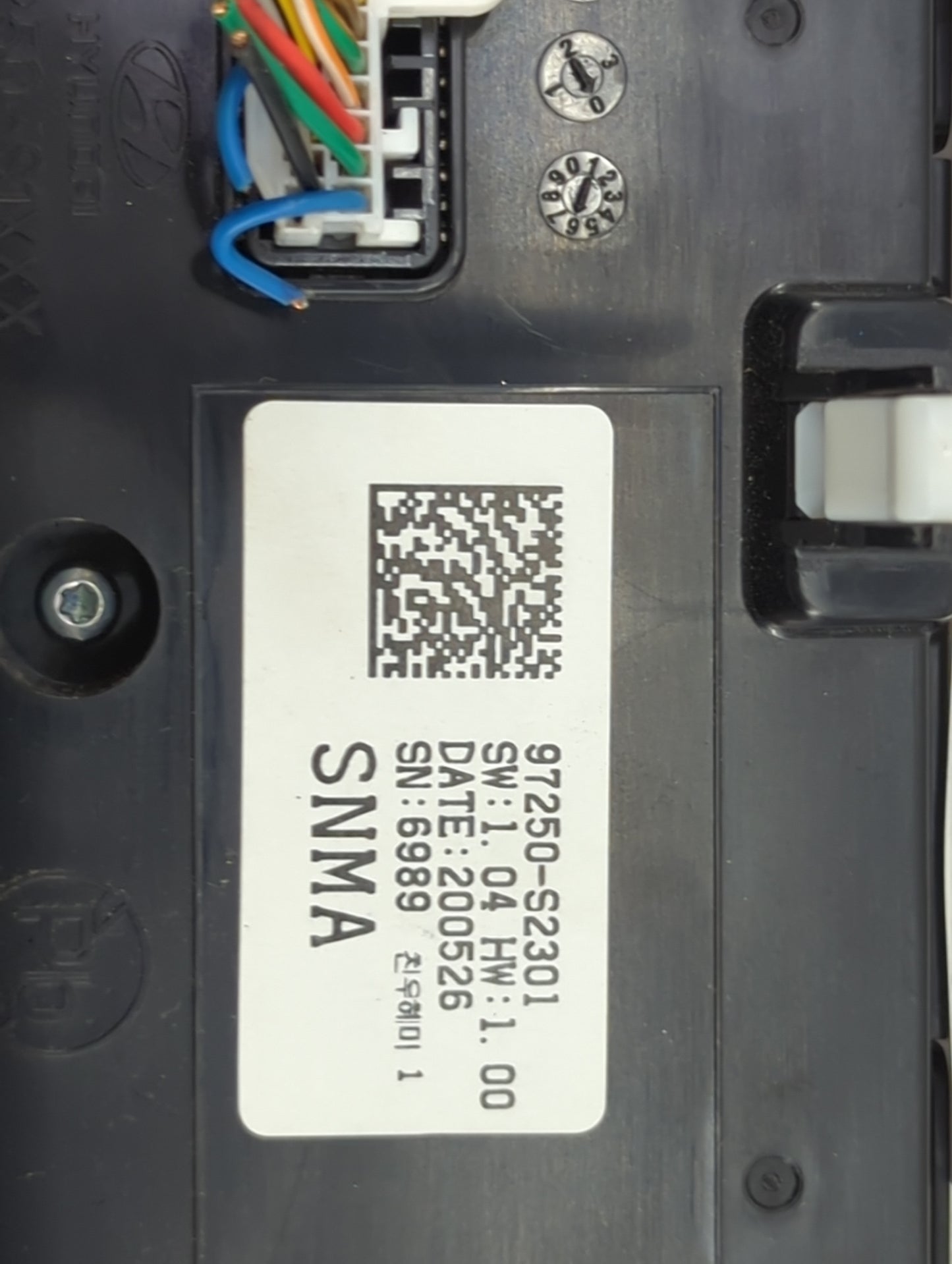 2020 Hyundai Santa Fe Climate Control Module Temperature AC/Heater Replacement P/N:97250-S2301 Fits OEM Used Auto Parts - Oe
