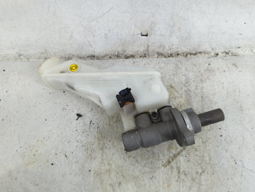 2019-2020 Hyundai Santa Fe Brake Master Cylinder 1490547