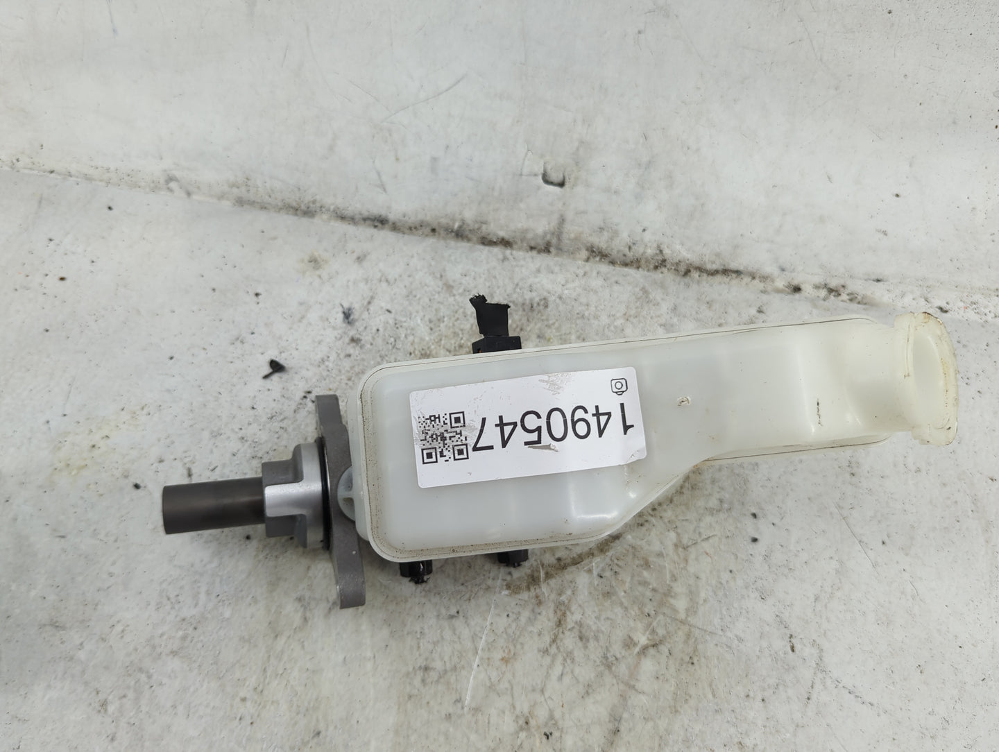 2019-2020 Hyundai Santa Fe Brake Master Cylinder 1490547 - Oemusedautoparts1.com
