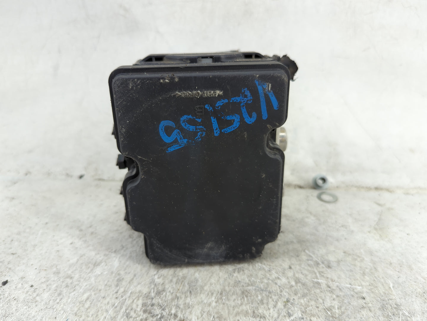 2019-2020 Hyundai Santa Fe ABS Pump Control Module Replacement P/N:S2589-20800 58910-S2500, S2589-30800 Fits Fits 2019 2020 