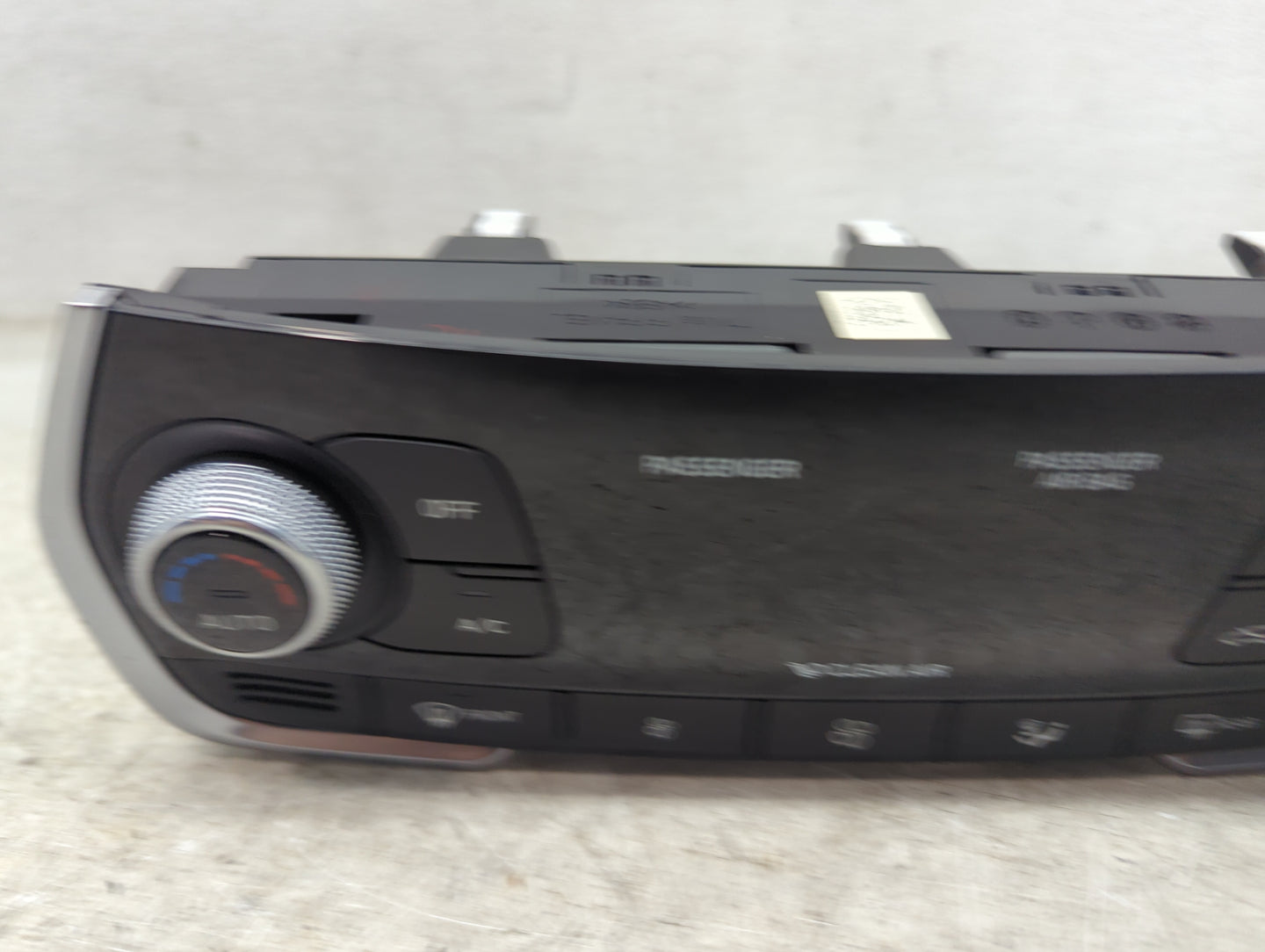 2020 Hyundai Santa Fe Climate Control Module Temperature AC/Heater Replacement P/N:97250-S2301 97250-S1MA, 97250-S2XXX Fits 